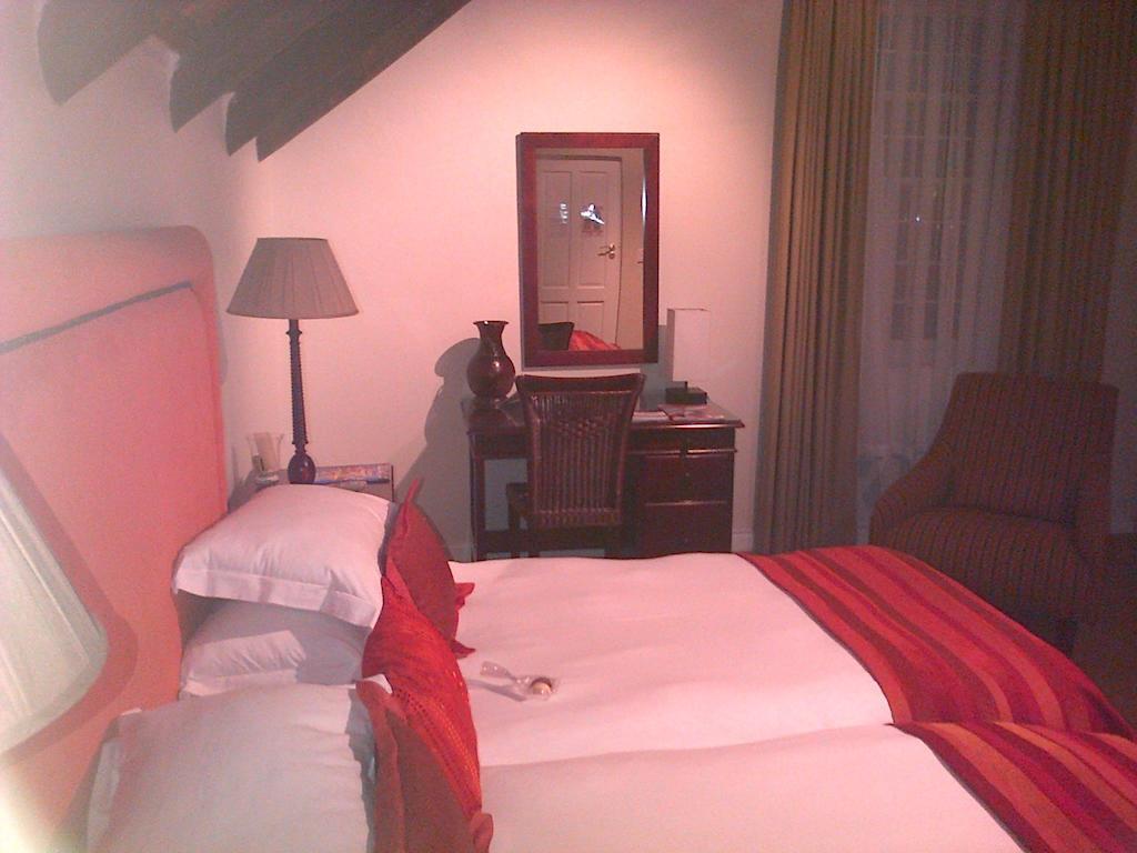 Nautilus Guest House ヘルマナス エクステリア 写真