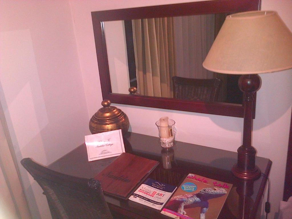 Nautilus Guest House ヘルマナス エクステリア 写真